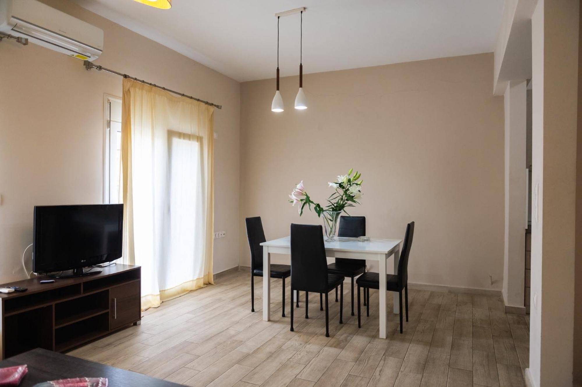 Central Luxurious Suite Near Lighthouse アレクサンドルポリス エクステリア 写真